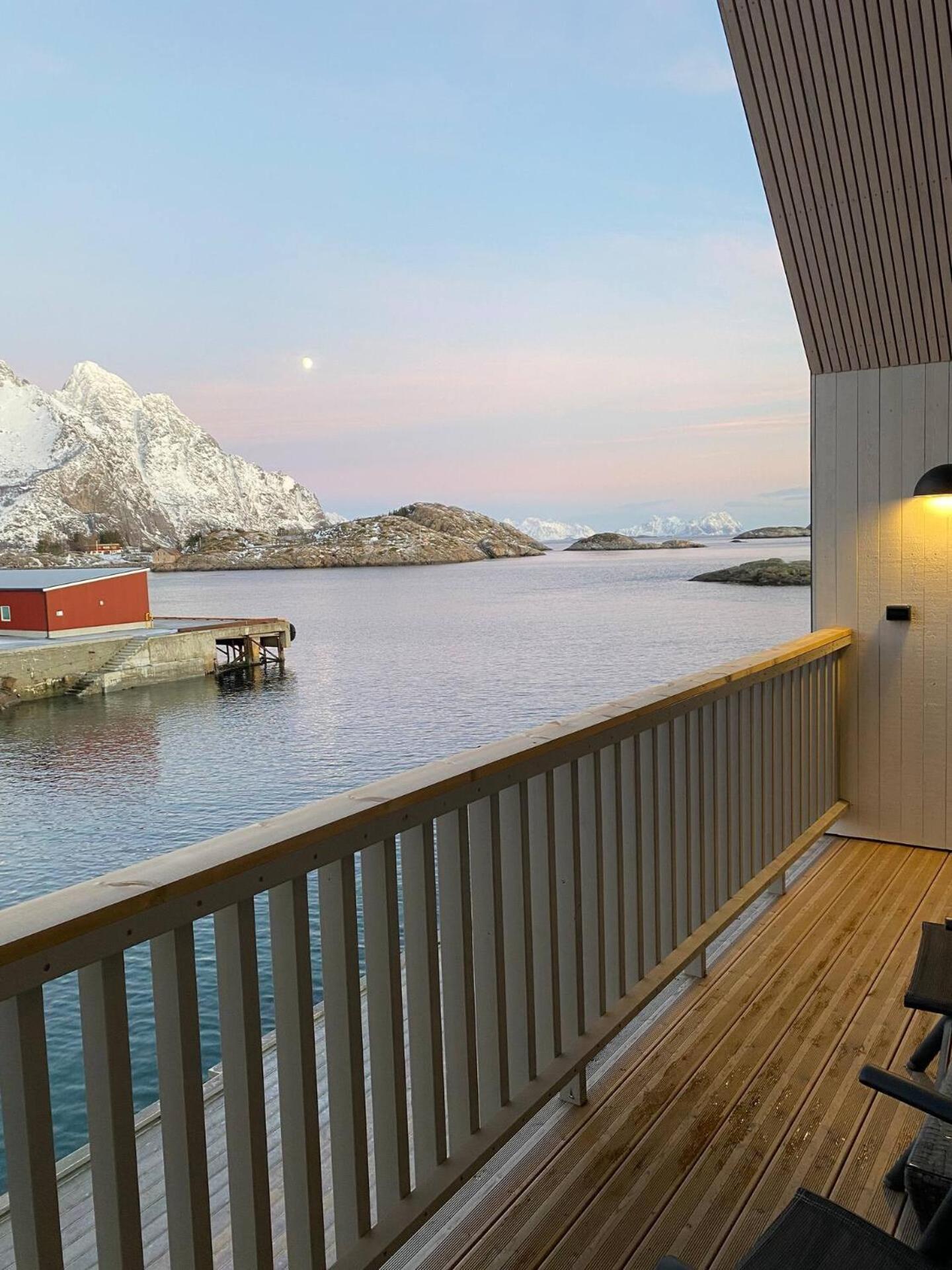 Ny Leilighet I Henningsvaer! Екстериор снимка
